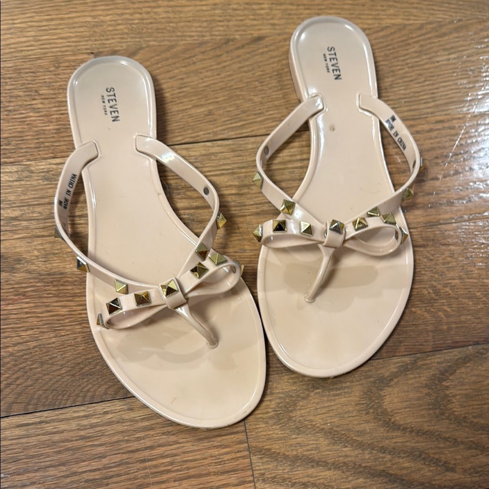 Steven By Steve Madden Cream Bow Studded Sandals